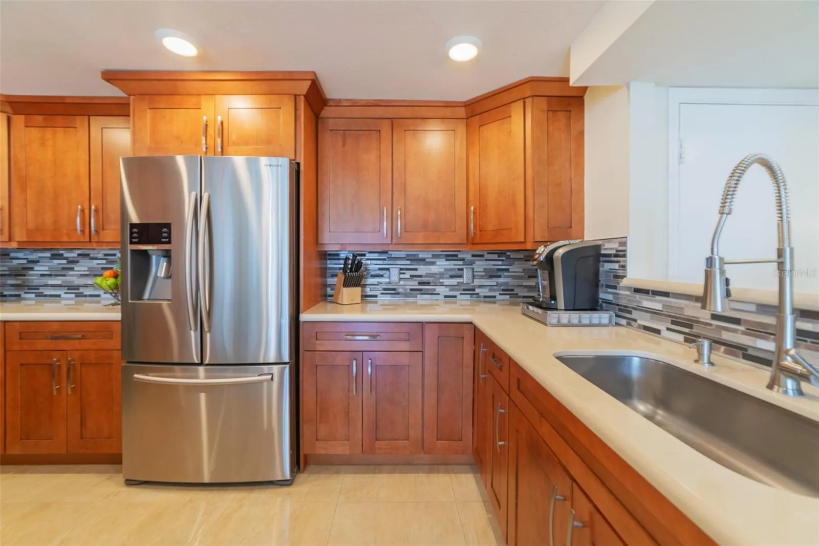 1460 GULF BLVD #811, #811