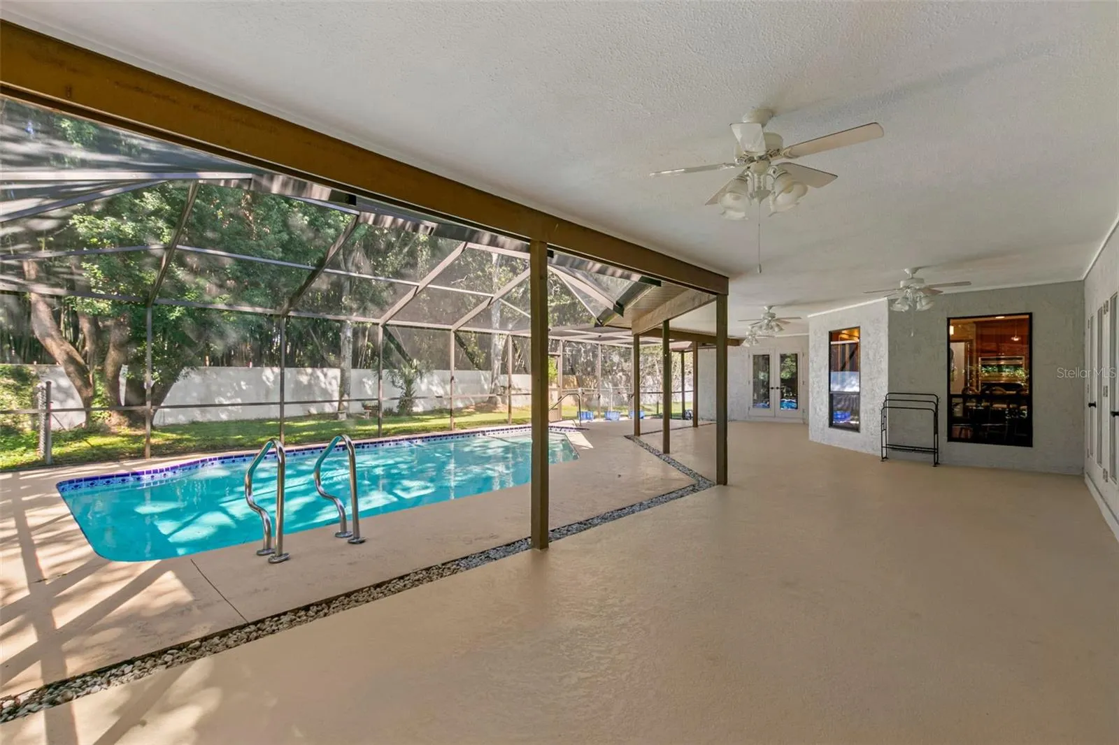 3045 KEVLYN CT