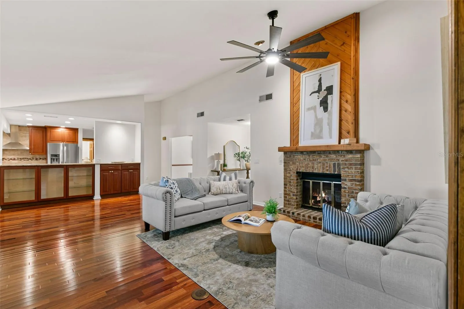 3045 KEVLYN CT