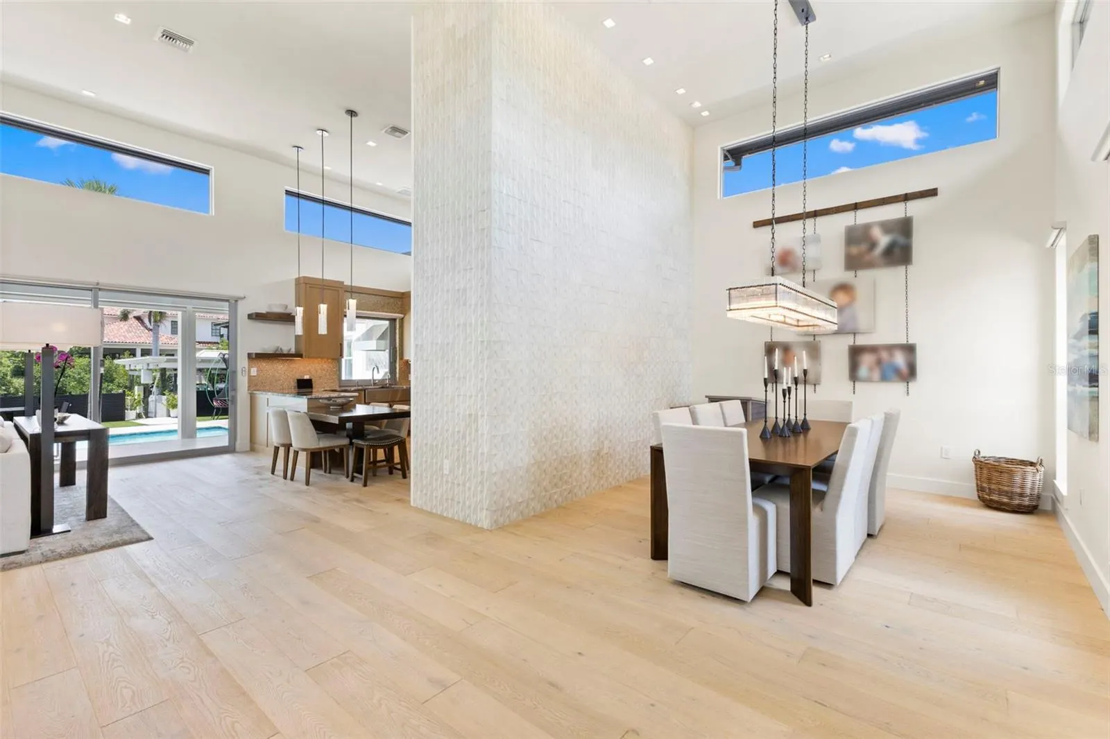 5129 W NEPTUNE WAY