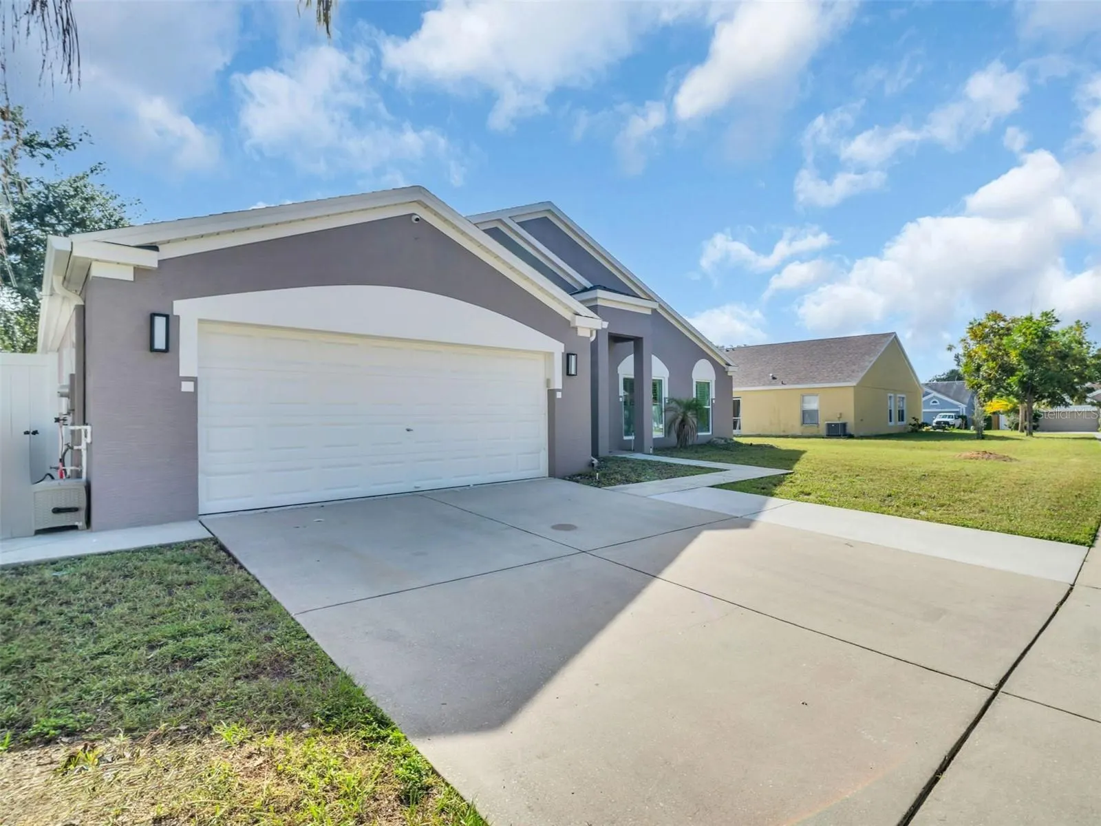 1703 BLUE LAKE CT