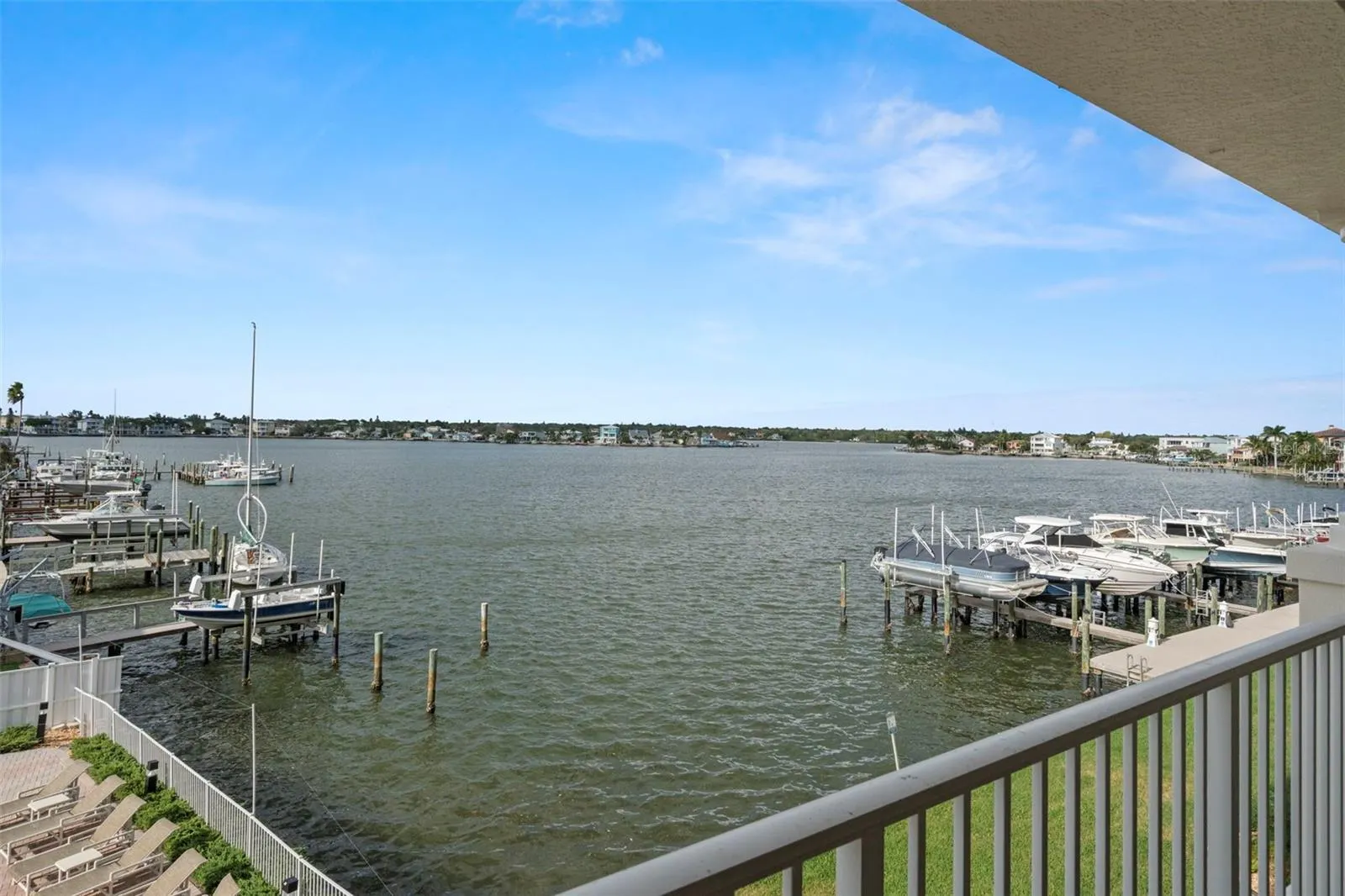17715 GULF BLVD #302, #302