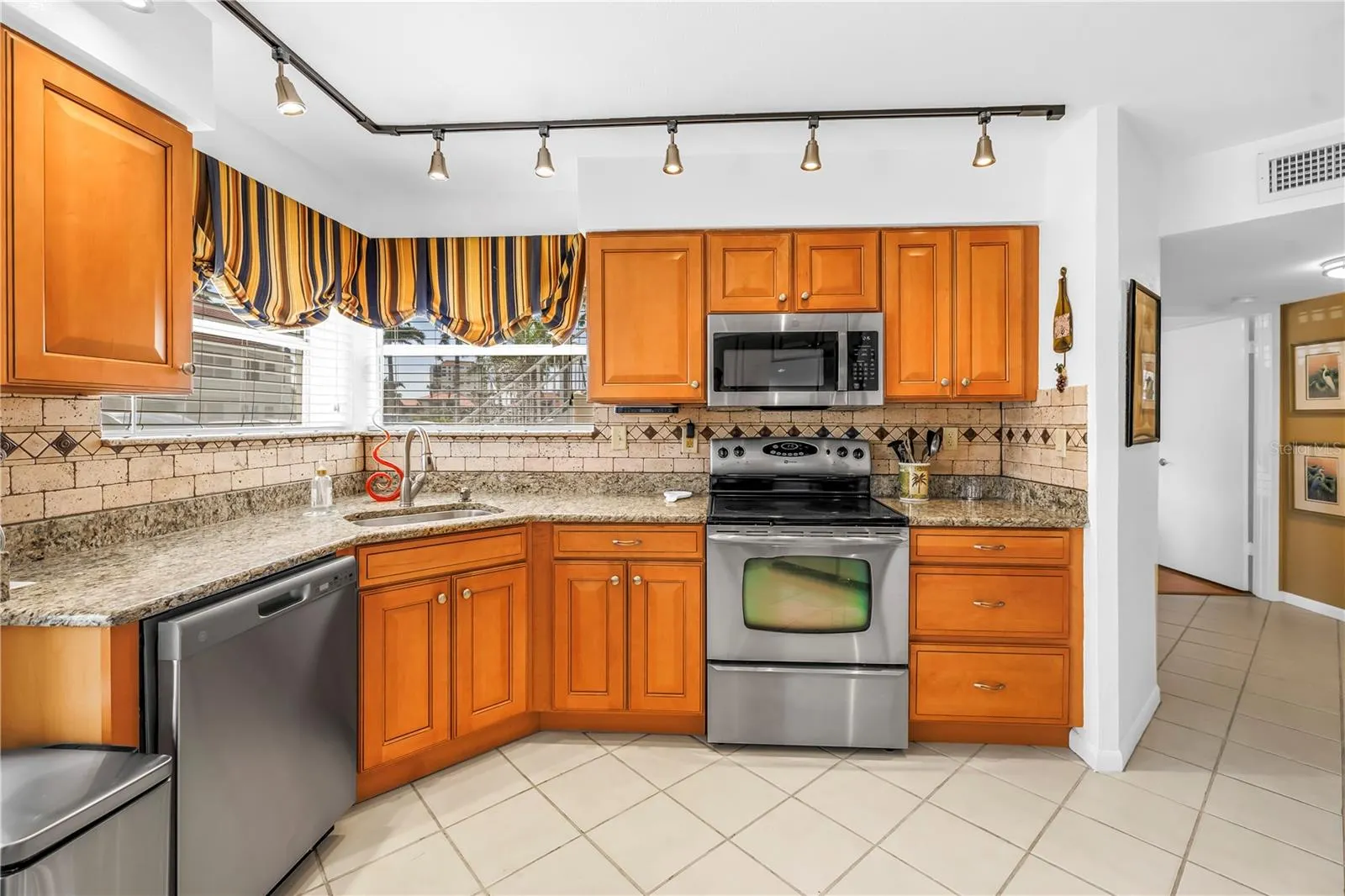 6085 BAHIA DEL MAR BLVD #105, #105