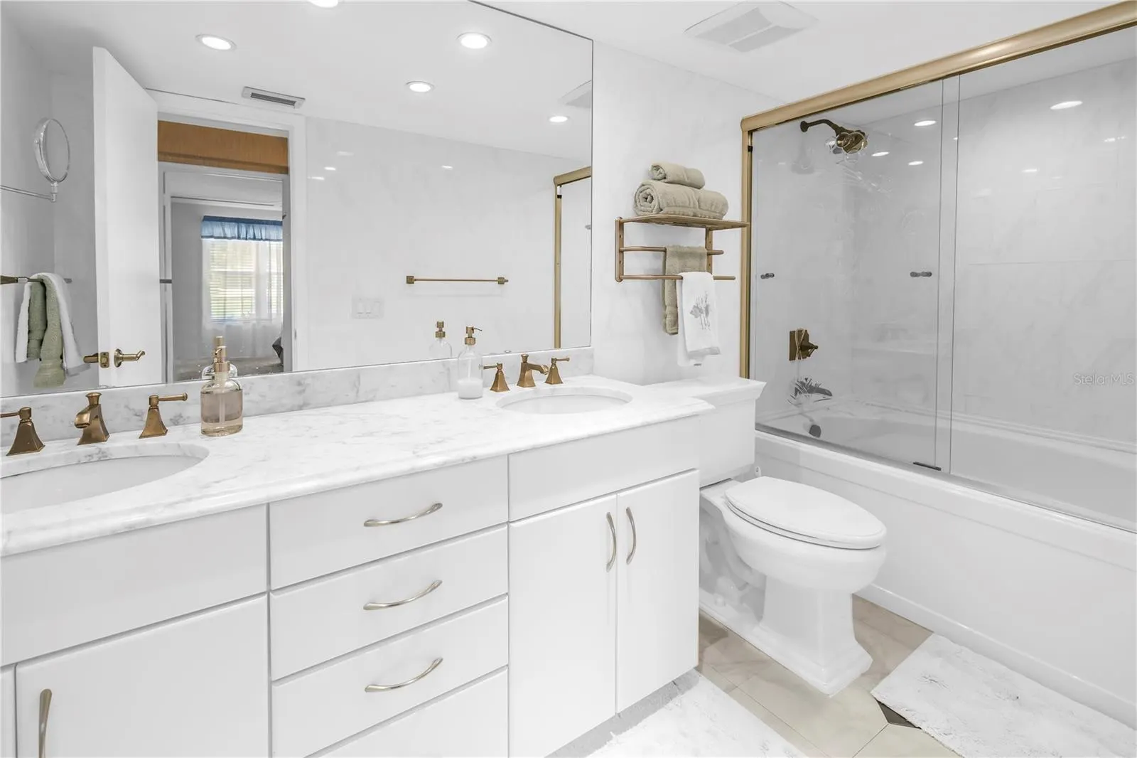 6085 BAHIA DEL MAR BLVD #105, #105