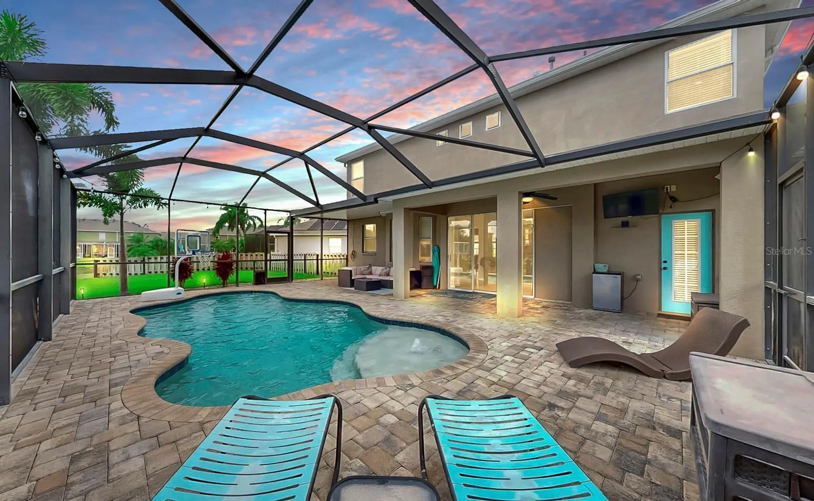 10767 BANFIELD DR