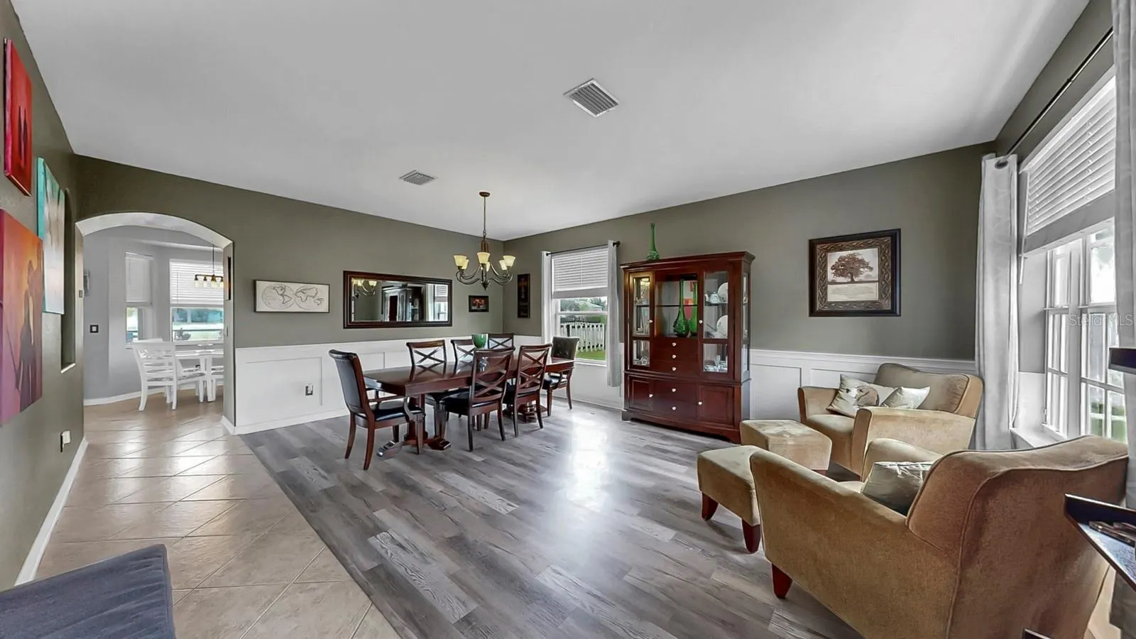 10767 BANFIELD DR