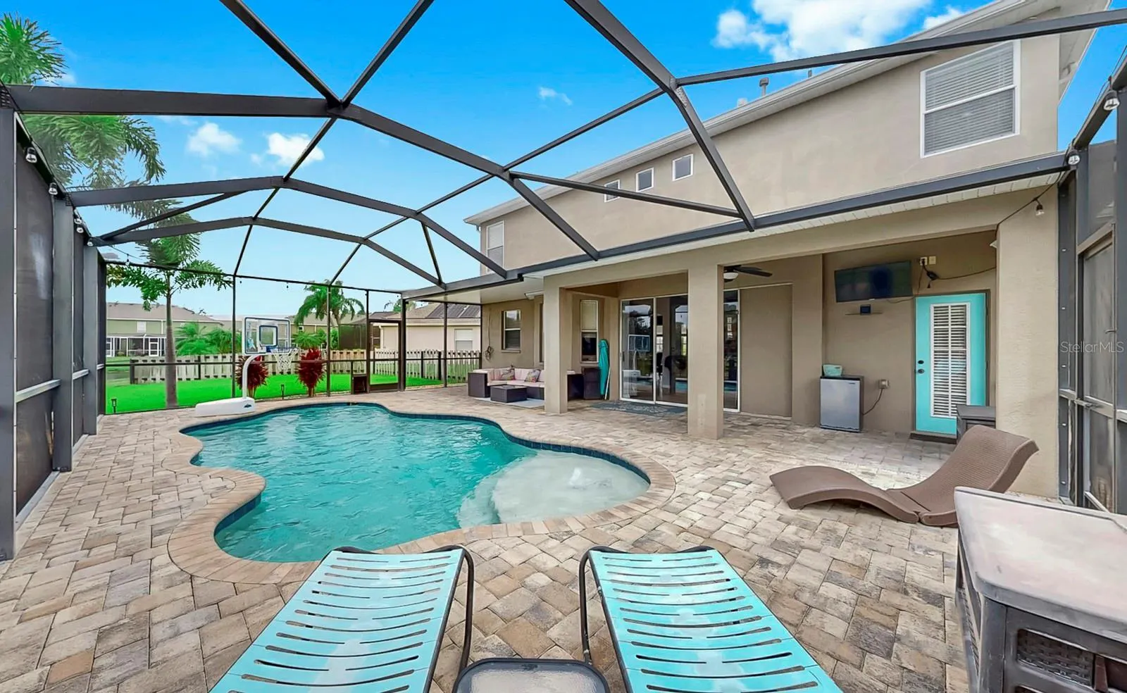 10767 BANFIELD DR