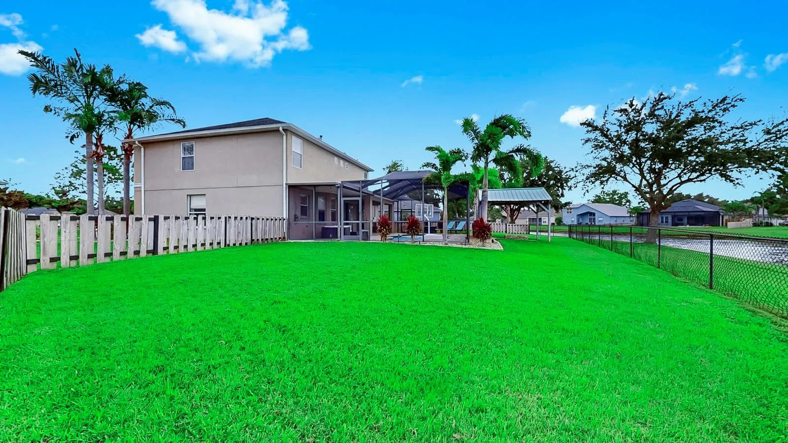 10767 BANFIELD DR