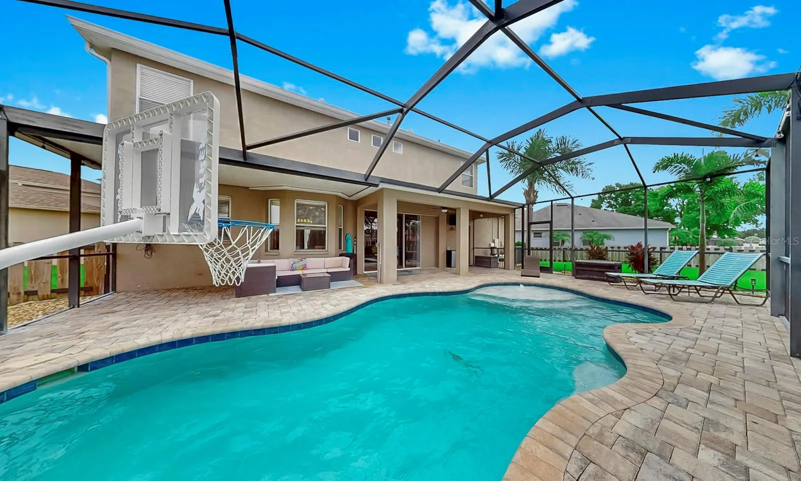 10767 BANFIELD DR