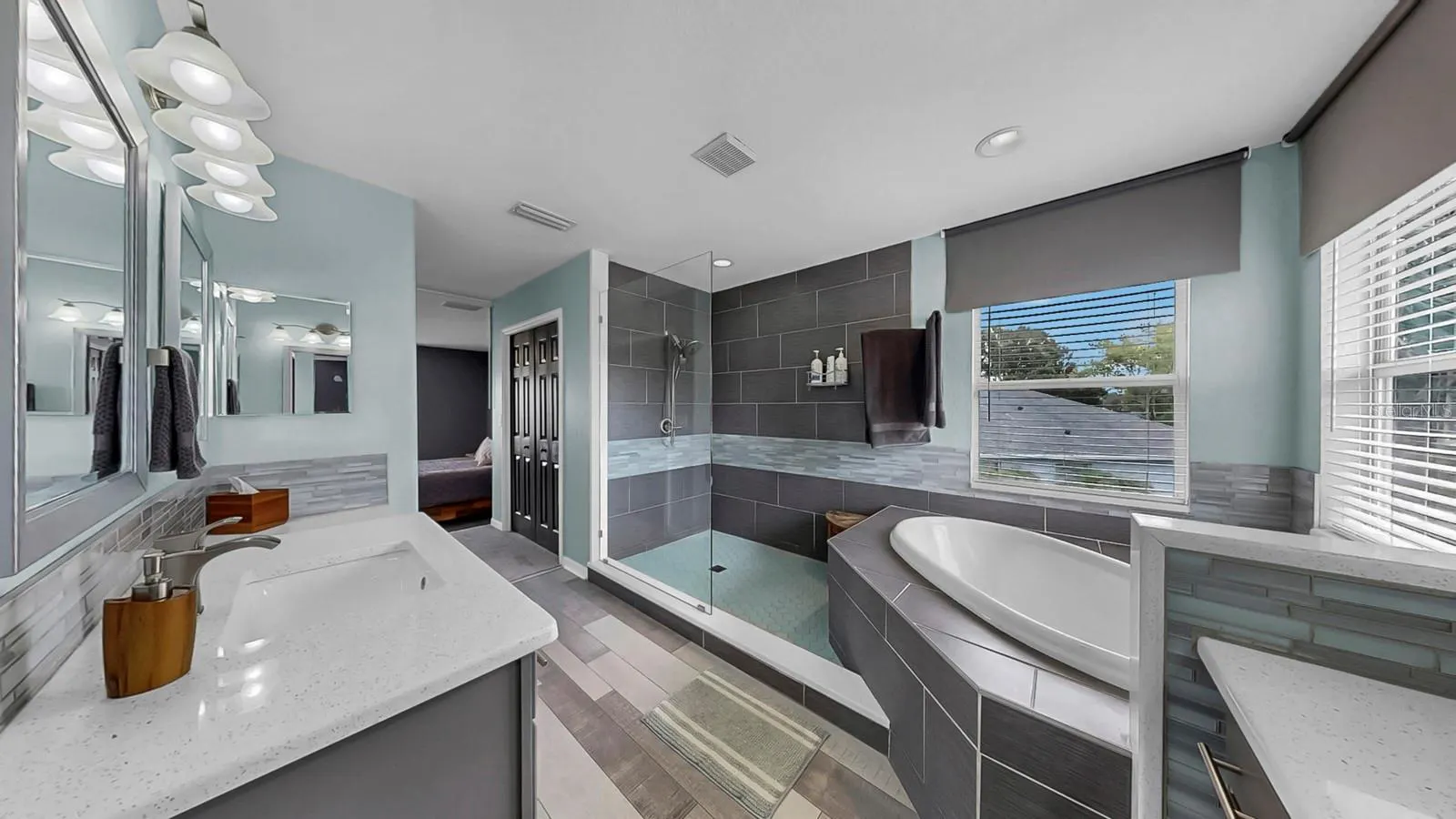 10767 BANFIELD DR