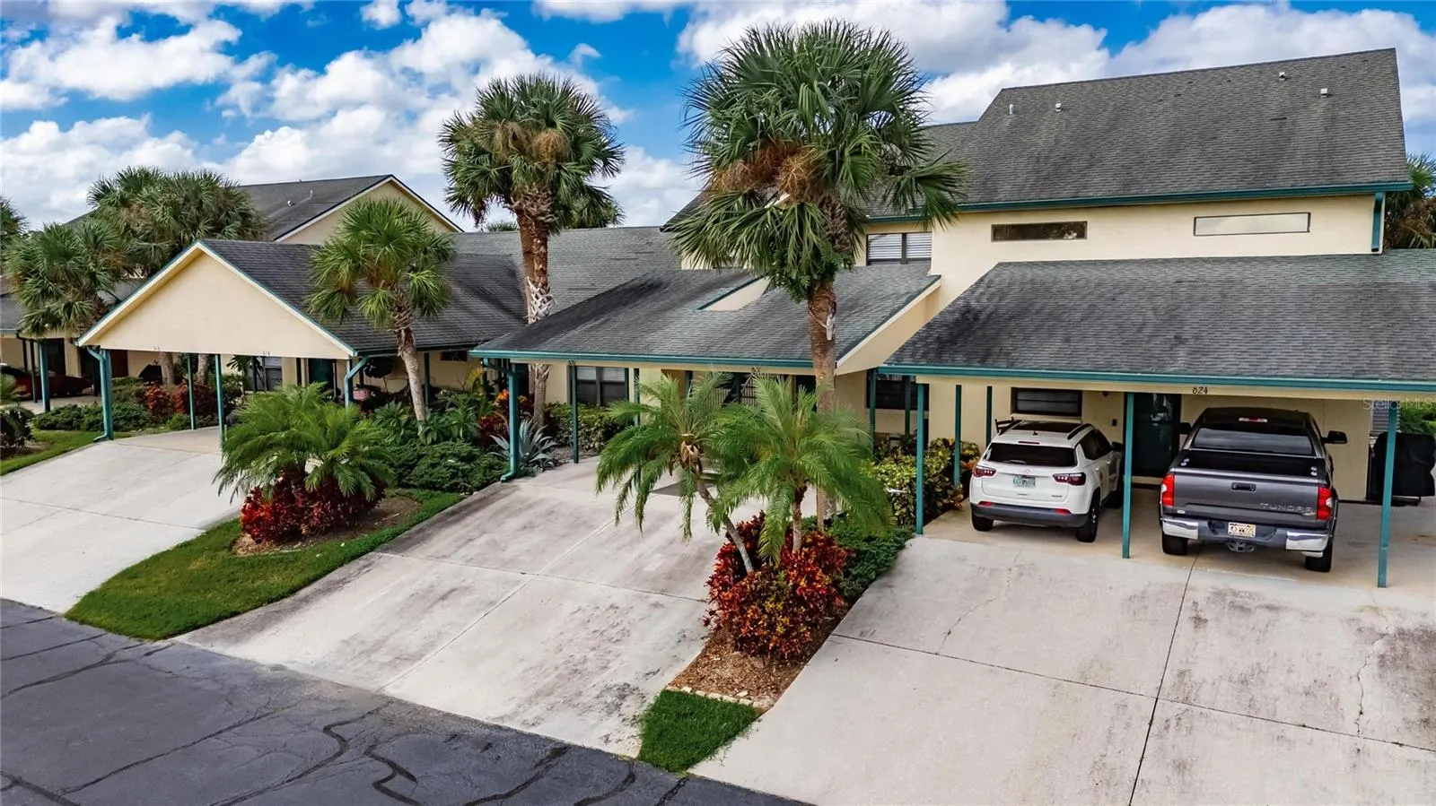 620 YARDARM DR #10, #10