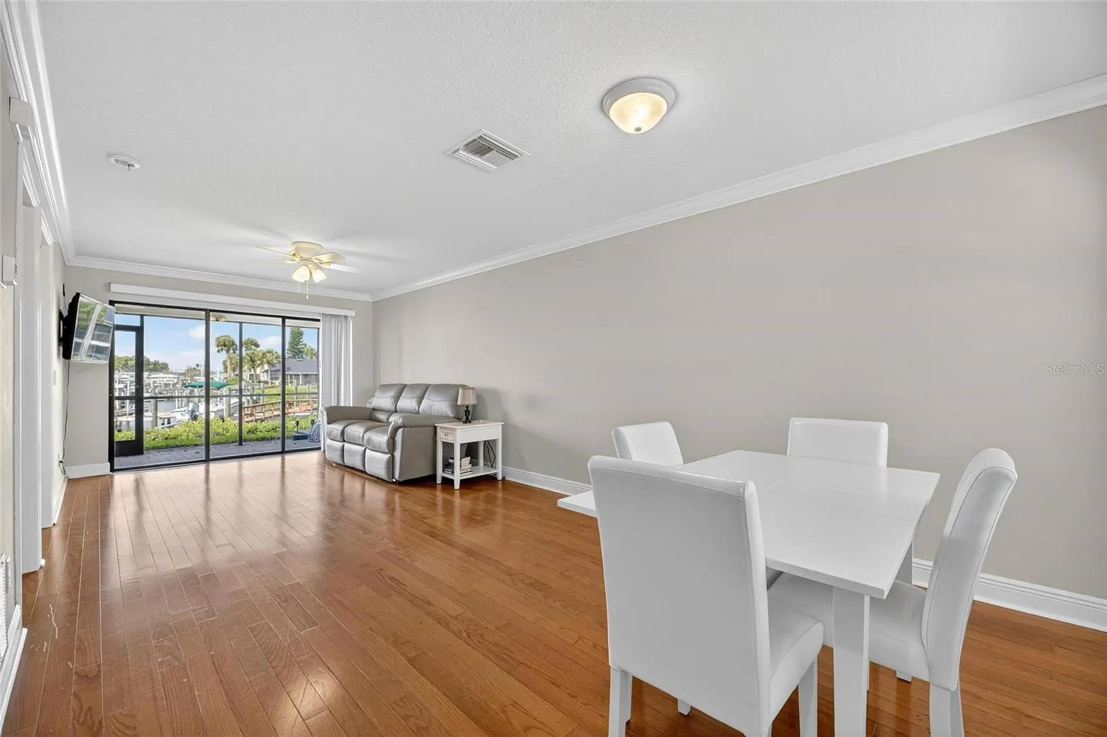 620 YARDARM DR #10, #10