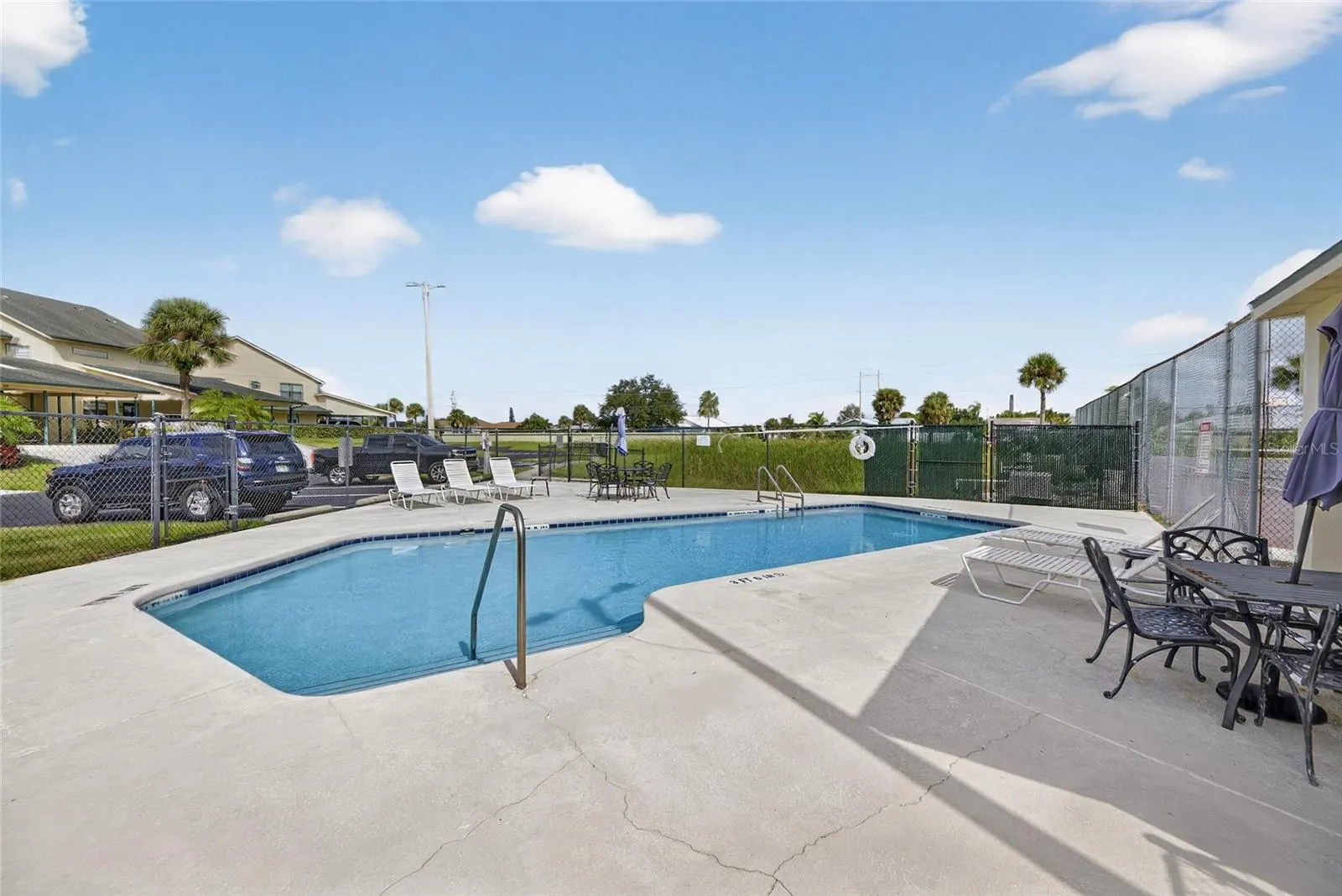 620 YARDARM DR #10, #10