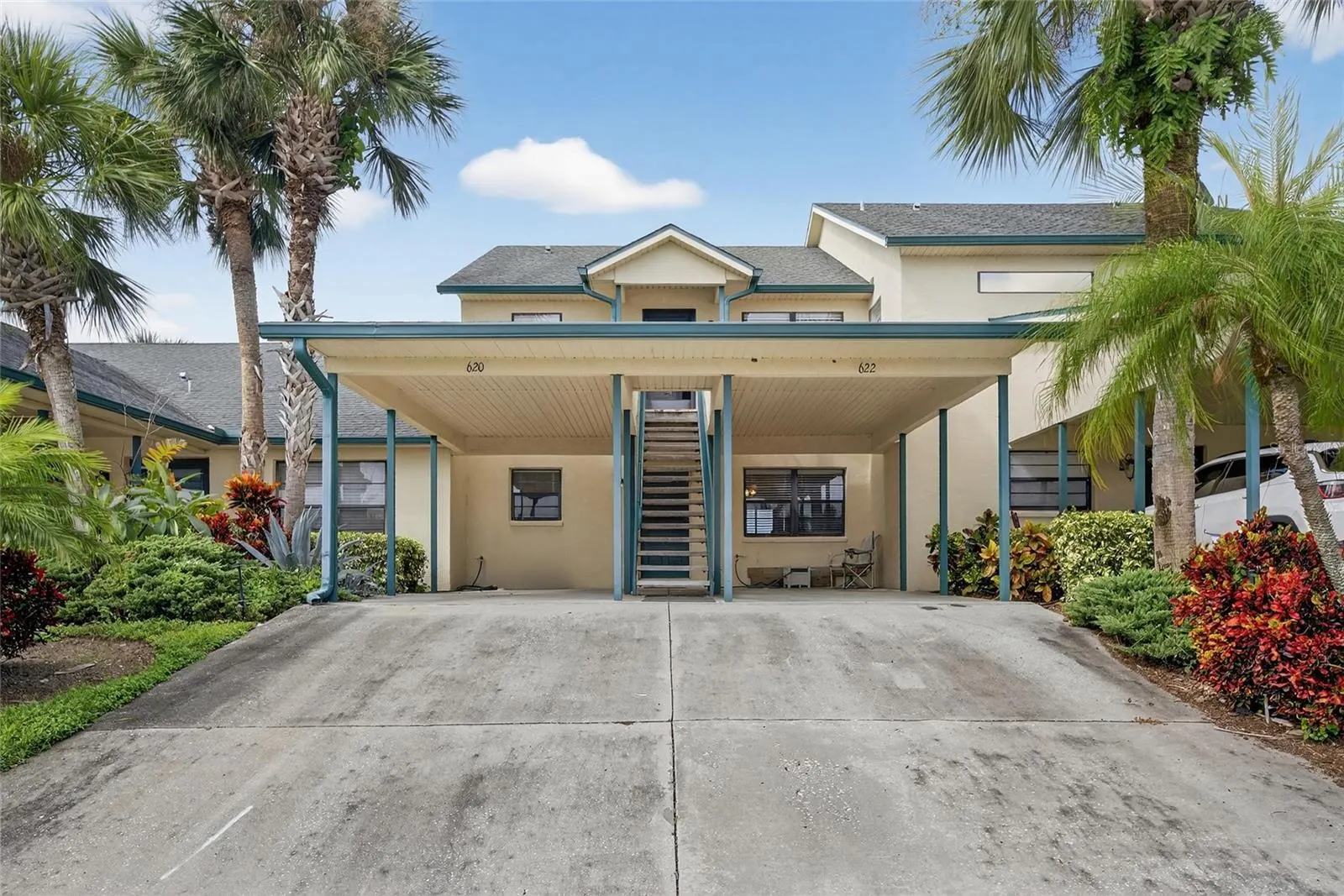 620 YARDARM DR #10, #10