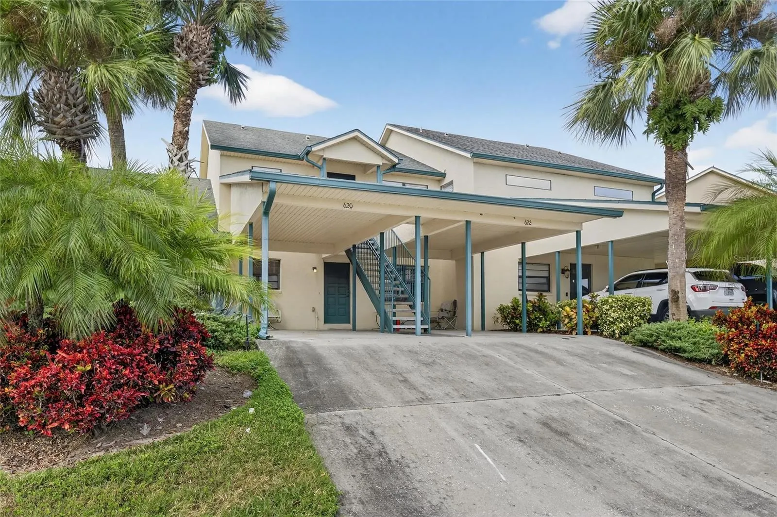 620 YARDARM DR #10, #10