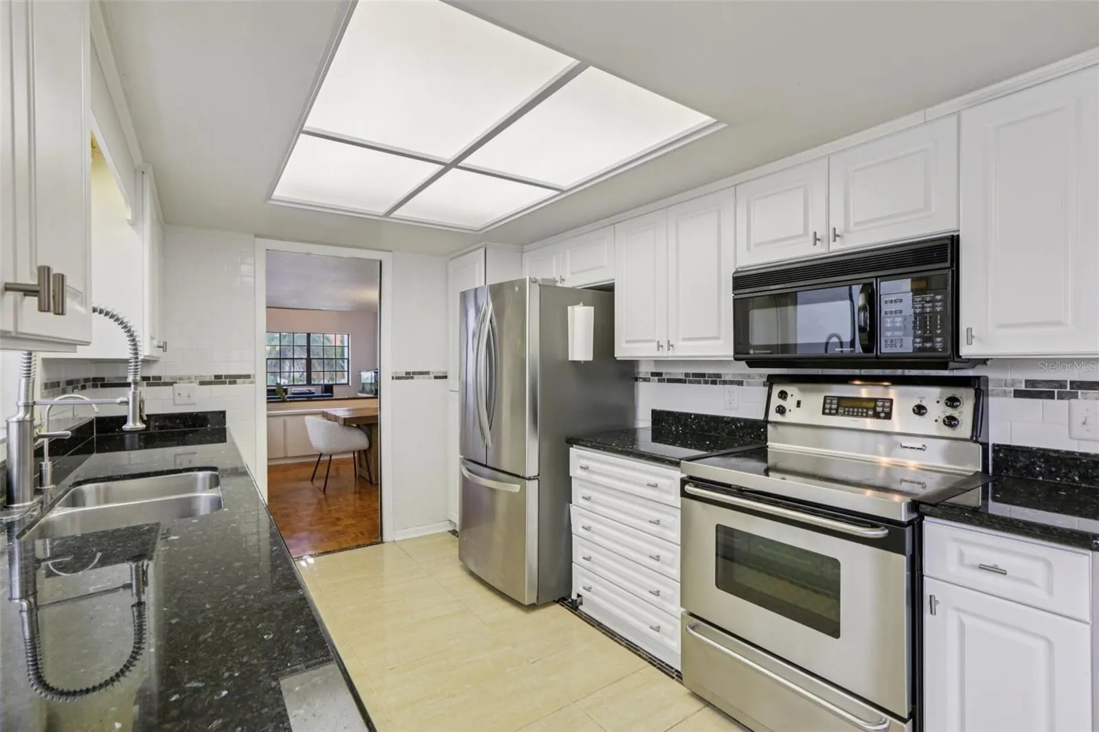 11507 ROBLES DEL RIO PL