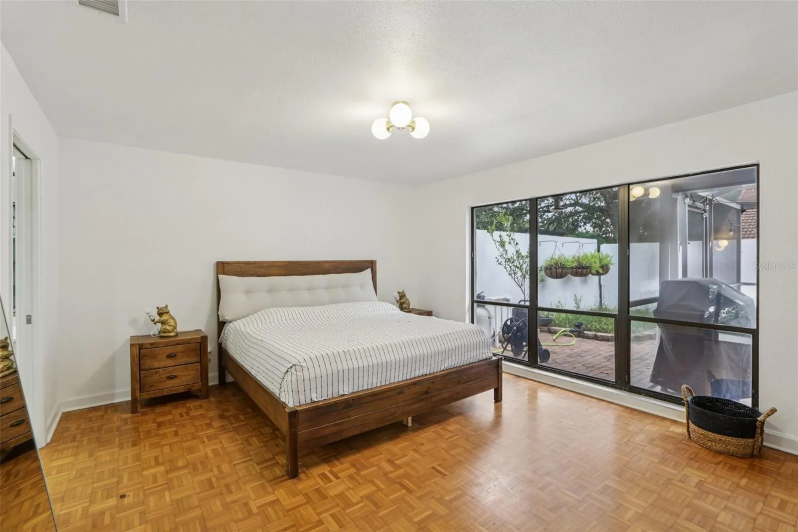 11507 ROBLES DEL RIO PL