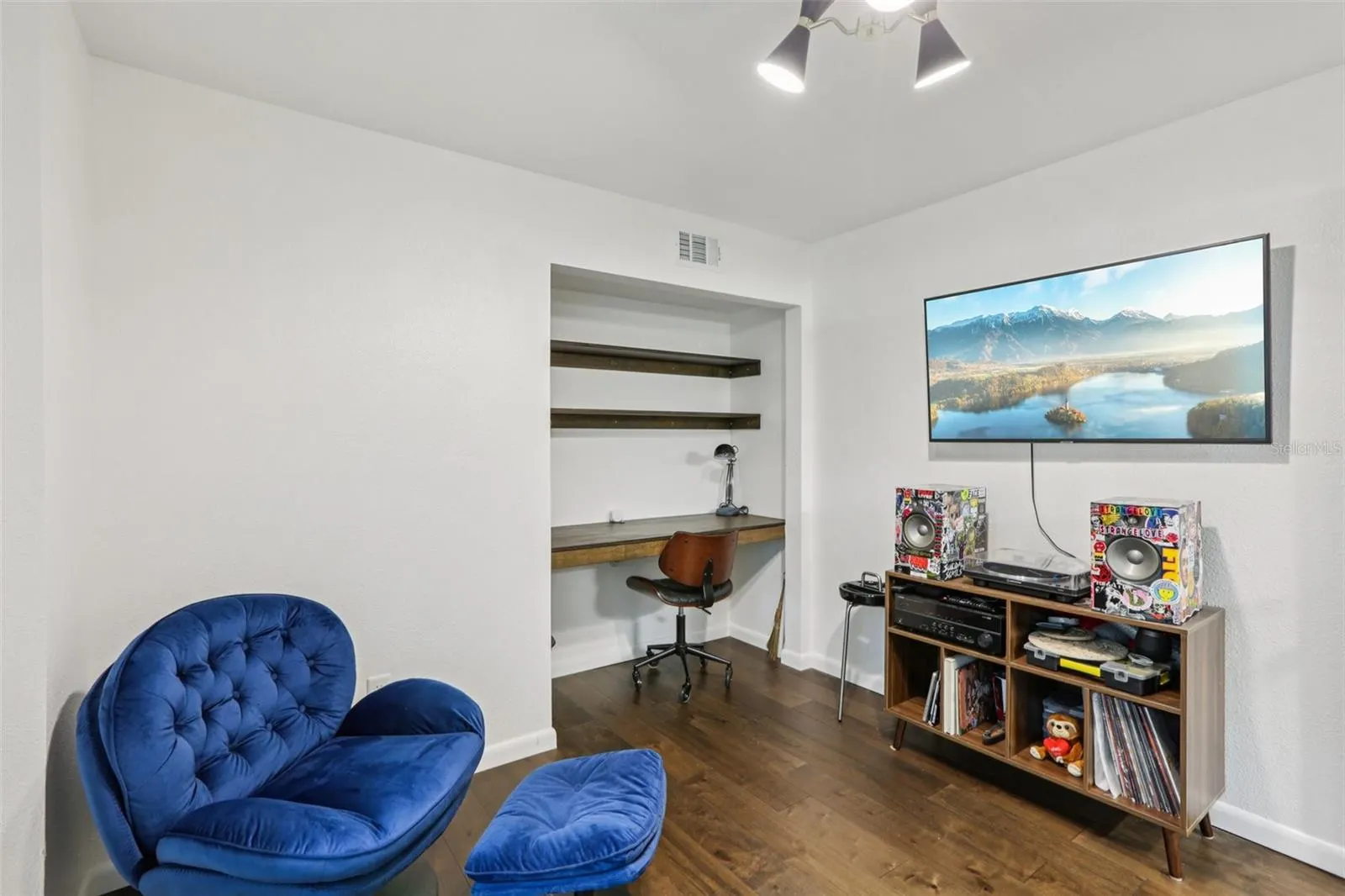 11507 ROBLES DEL RIO PL
