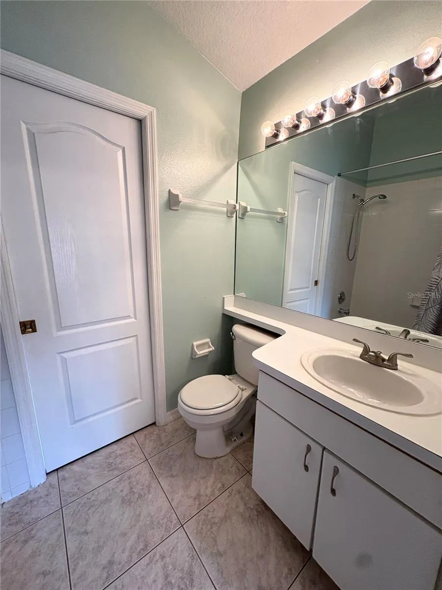 3325 MANOR COVE CIR