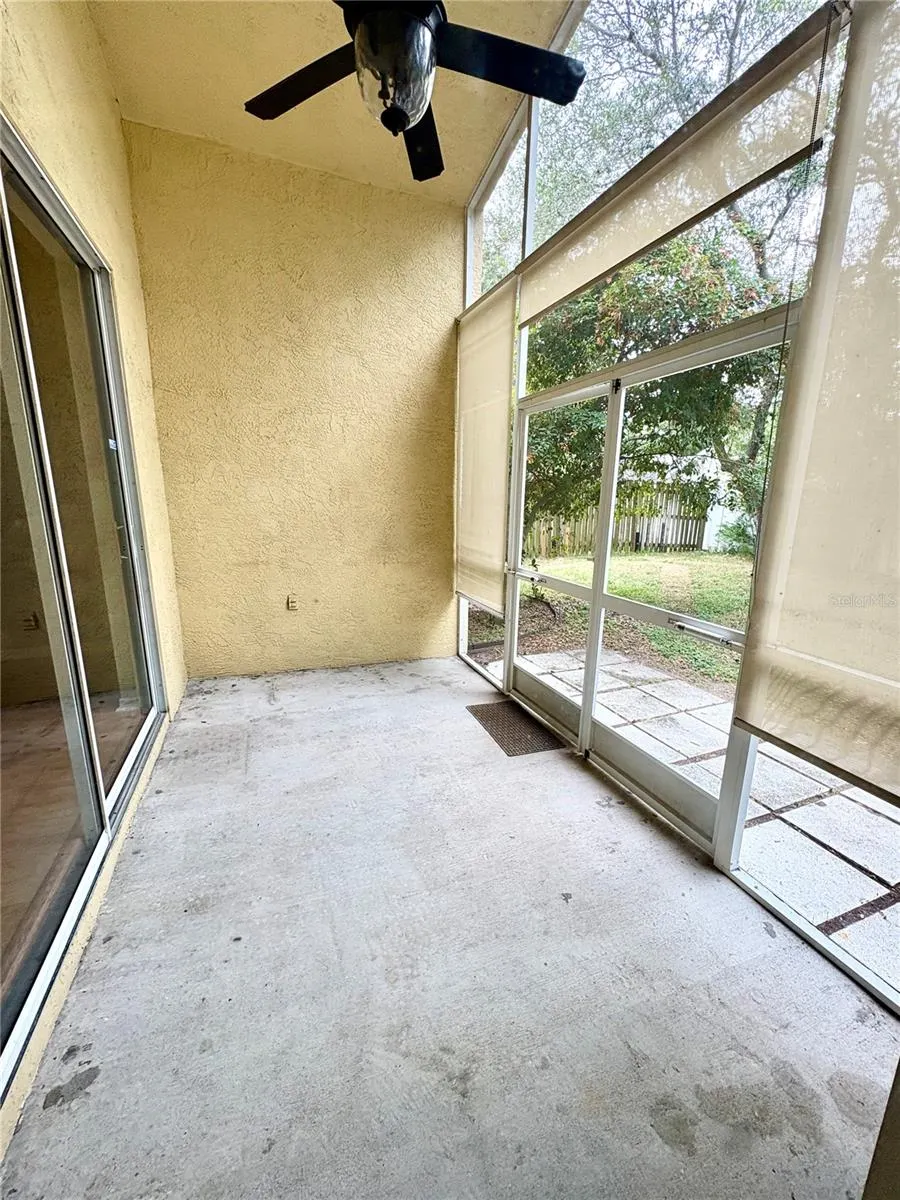 3325 MANOR COVE CIR