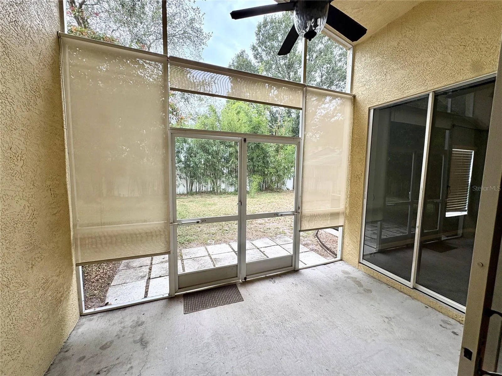 3325 MANOR COVE CIR