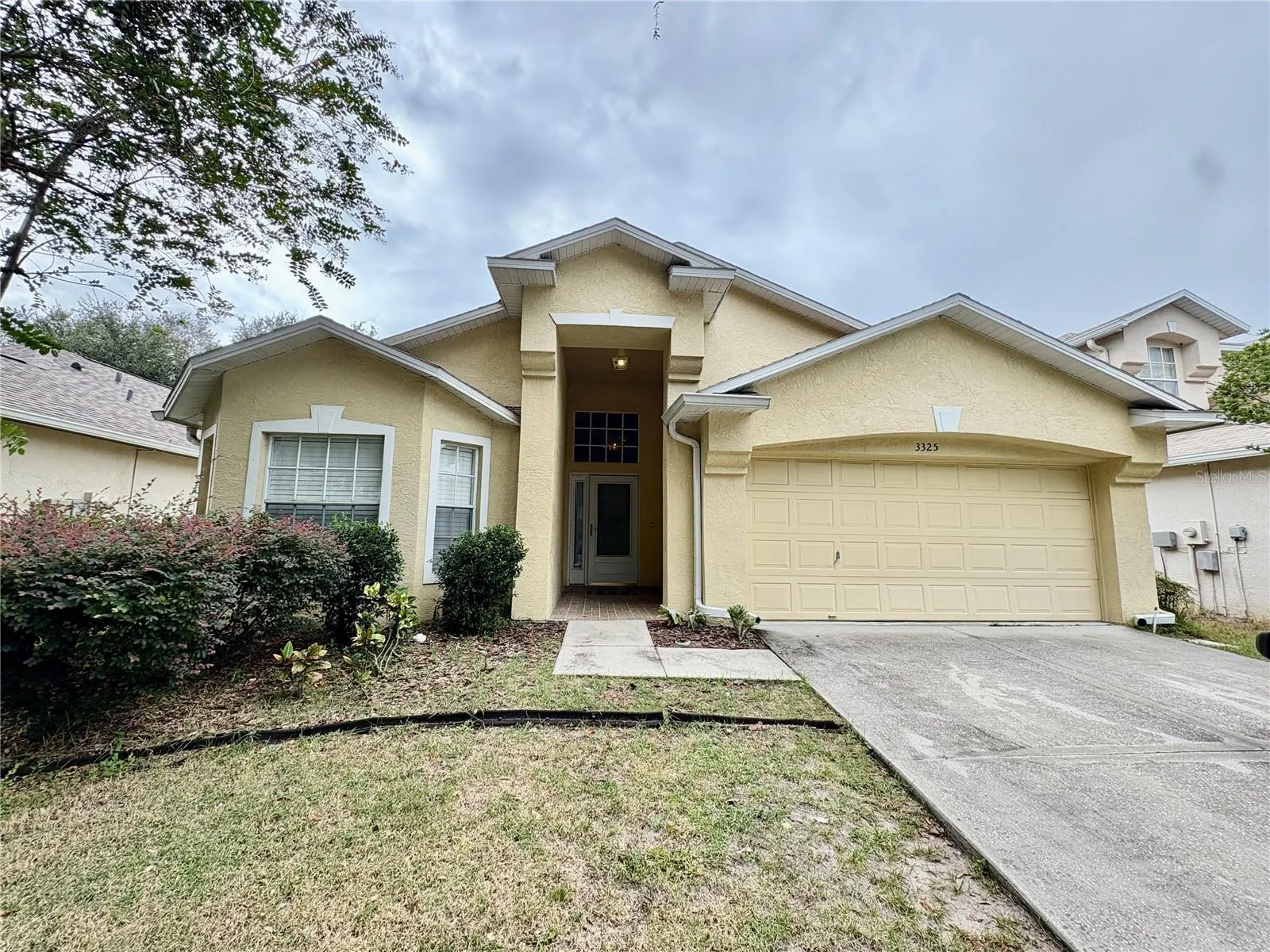 3325 MANOR COVE CIR