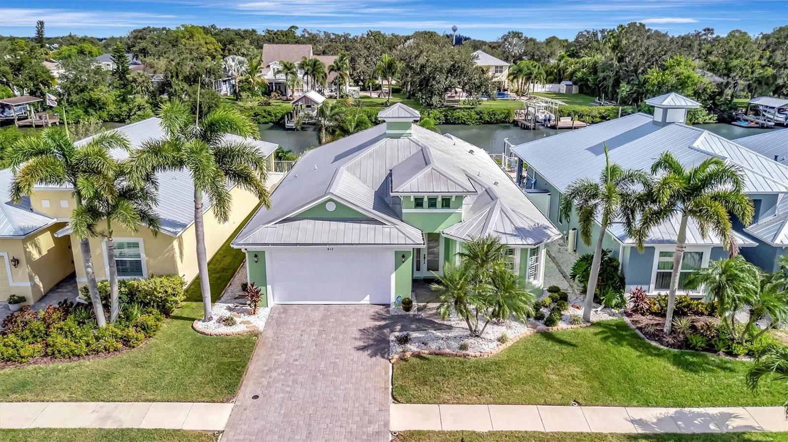 417 BAHAMA GRANDE BLVD