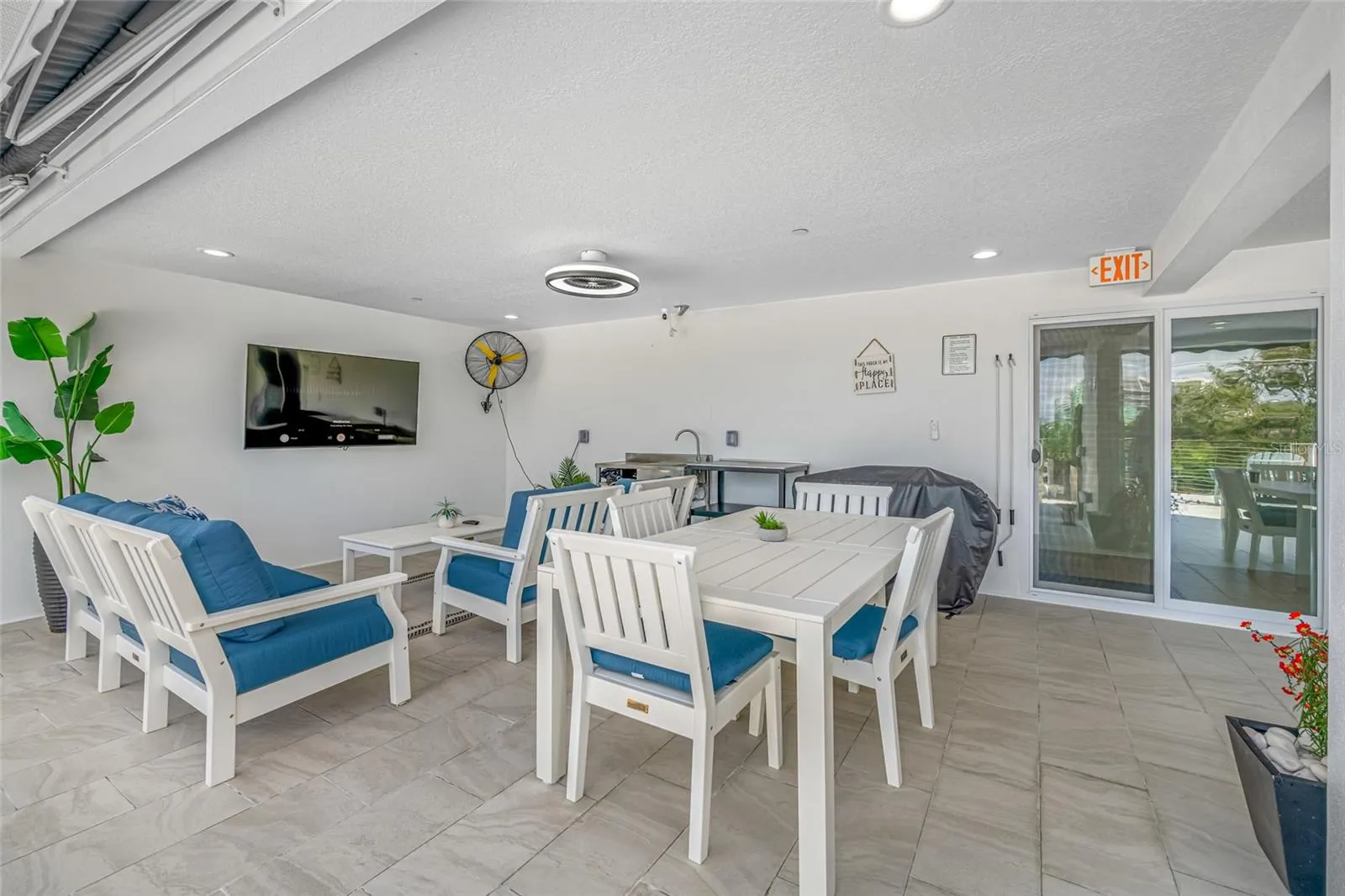 527 N GARDEN AVE #North Unit, #North Unit