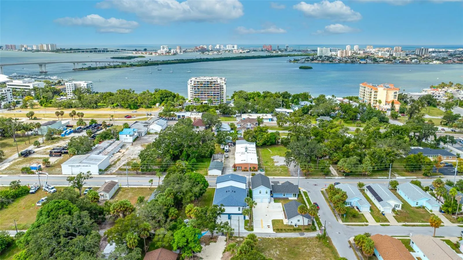 527 N GARDEN AVE #North Unit, #North Unit