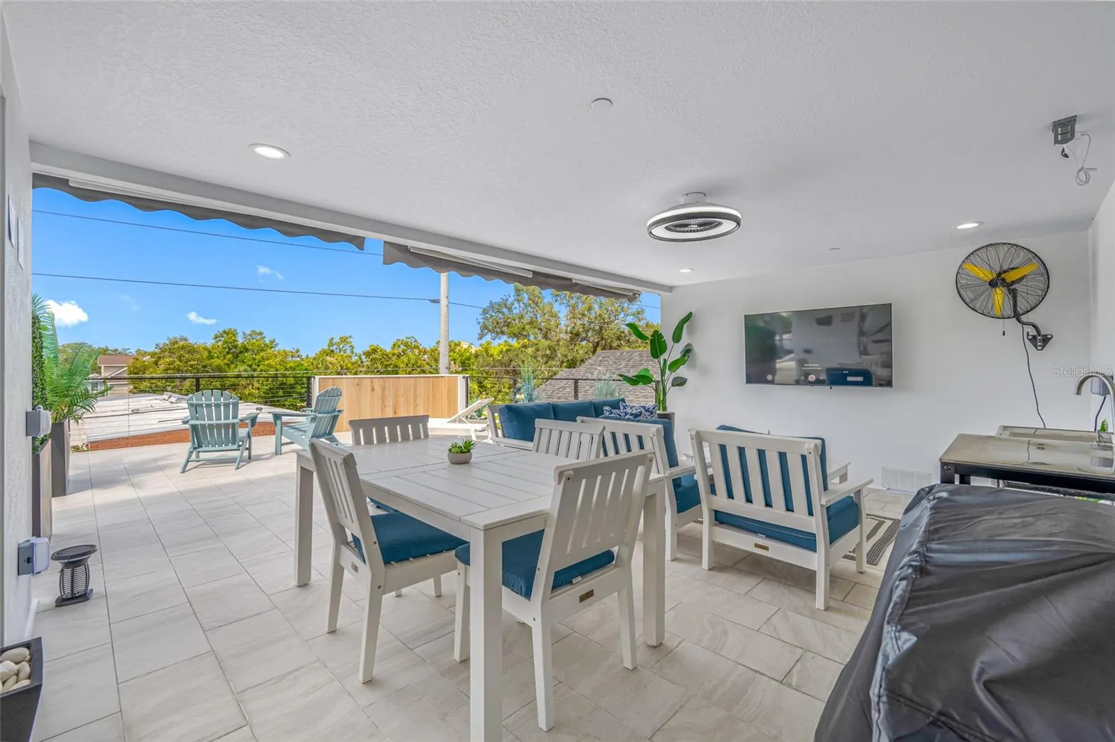 527 N GARDEN AVE #North Unit, #North Unit