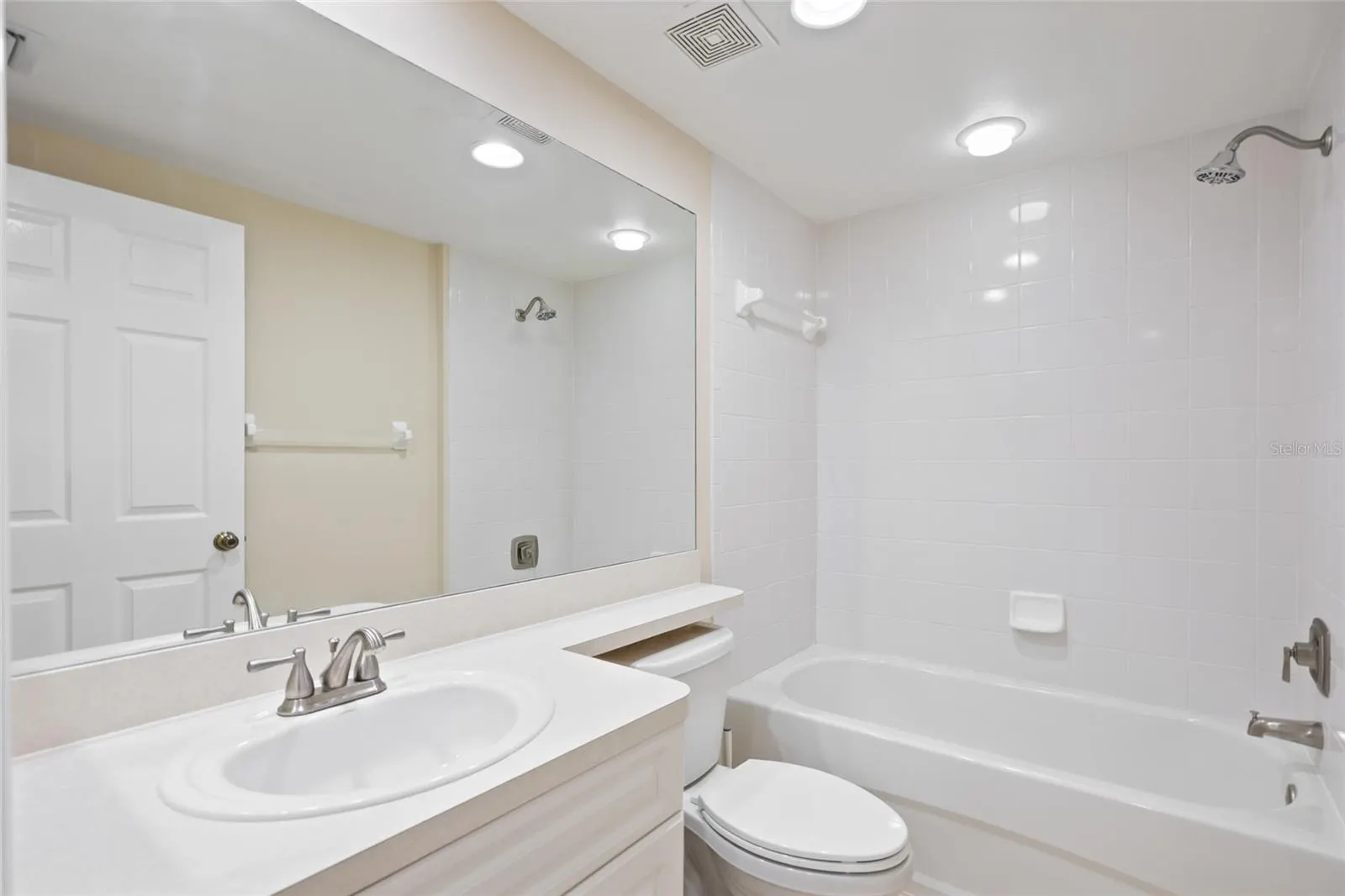 1200 COUNTRY CLUB DR #6305, #6305
