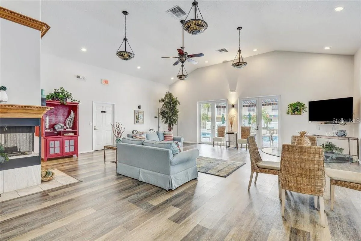 1200 COUNTRY CLUB DR #6305, #6305