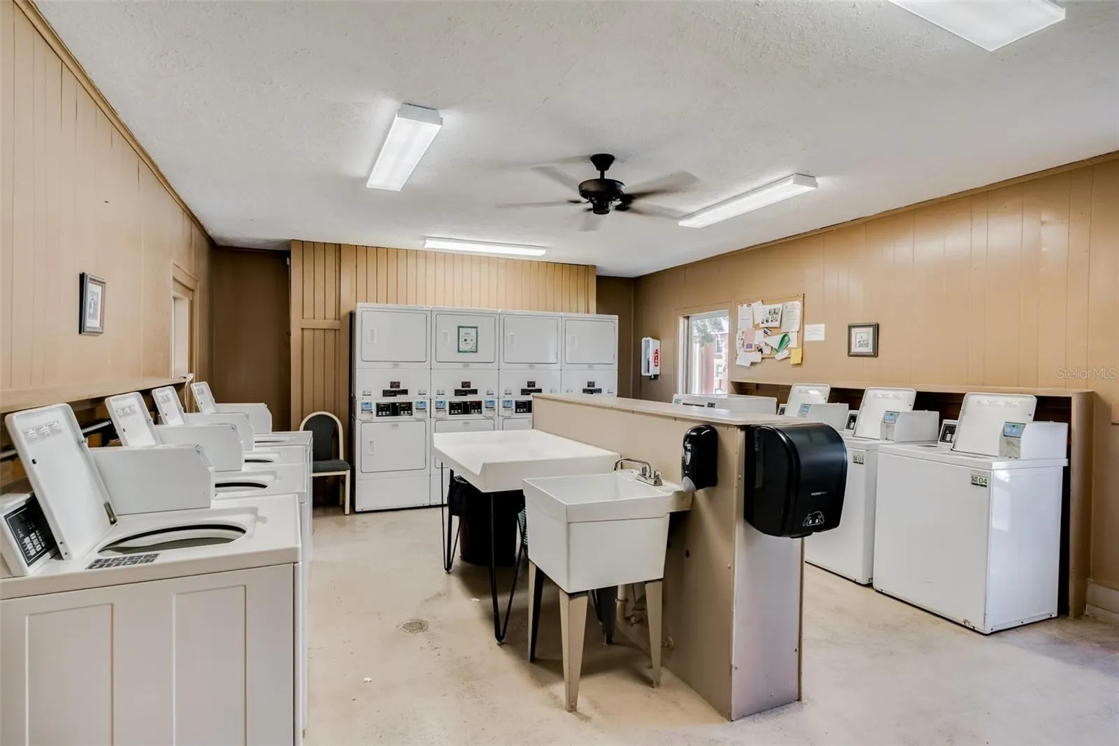 12760 INDIAN ROCKS RD #546, #546