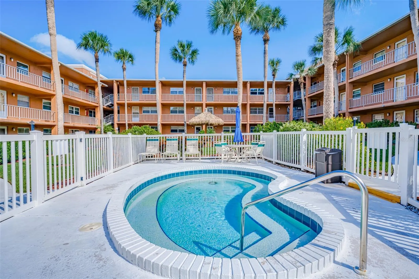 12760 INDIAN ROCKS RD #546, #546