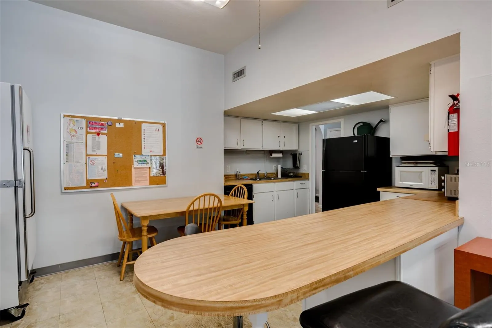 12760 INDIAN ROCKS RD #546, #546