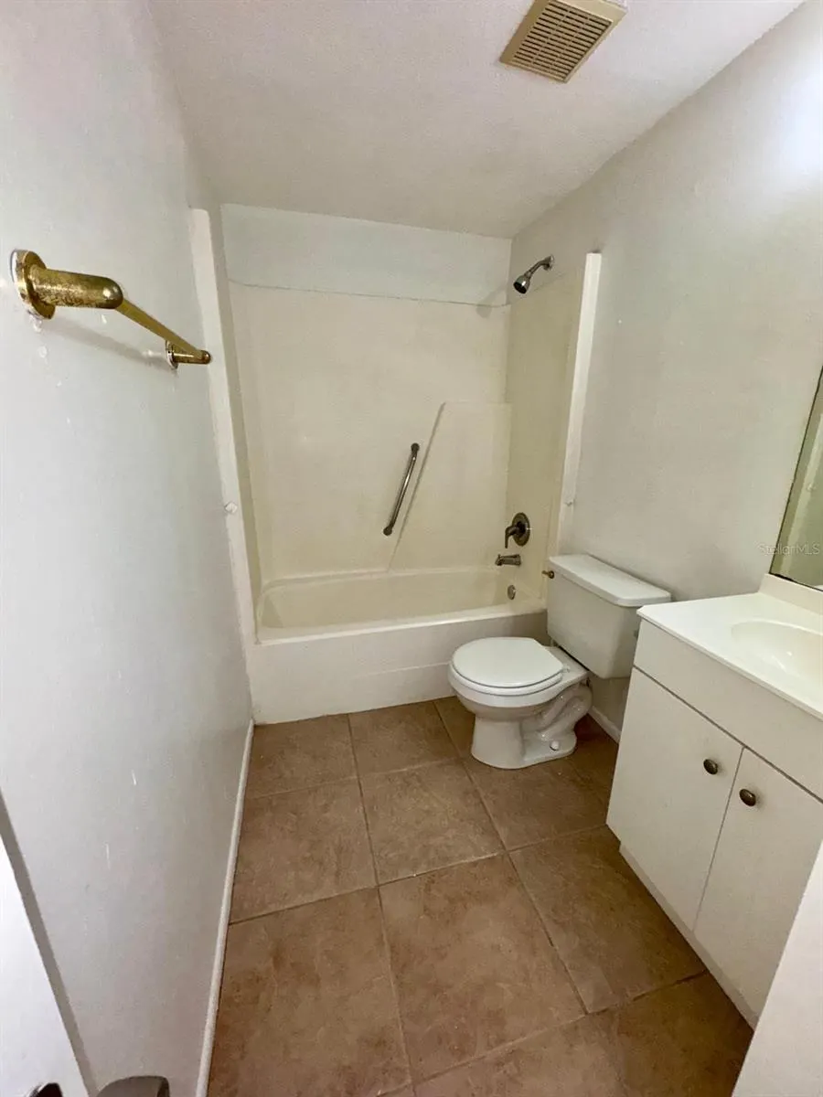10213 WESTPORT CT