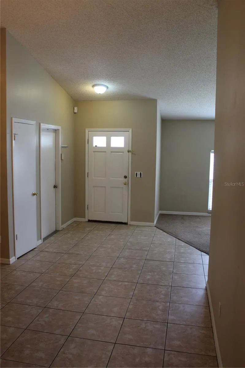 10131 CEDAR DUNE DR