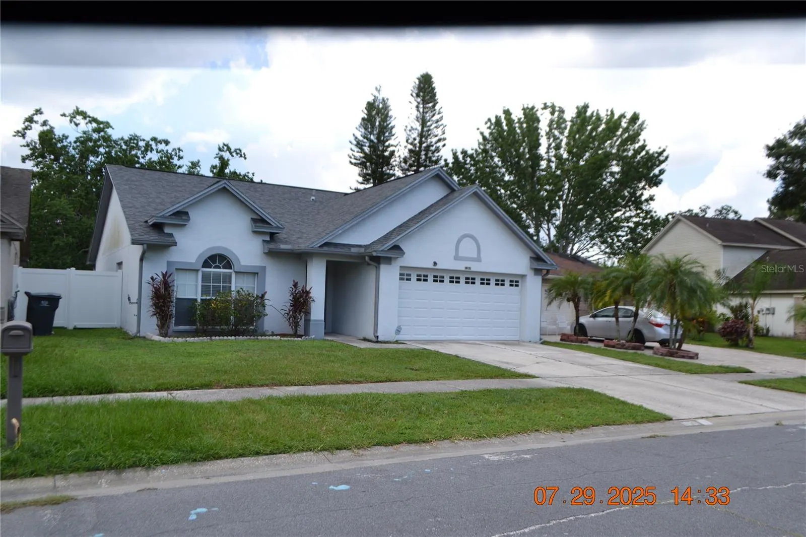 10131 CEDAR DUNE DR