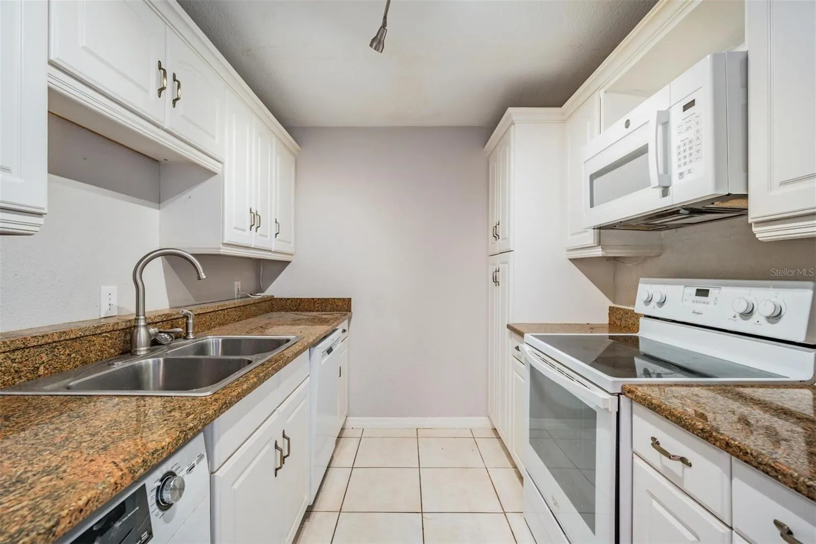 3211 W SWANN AVE #907, #907