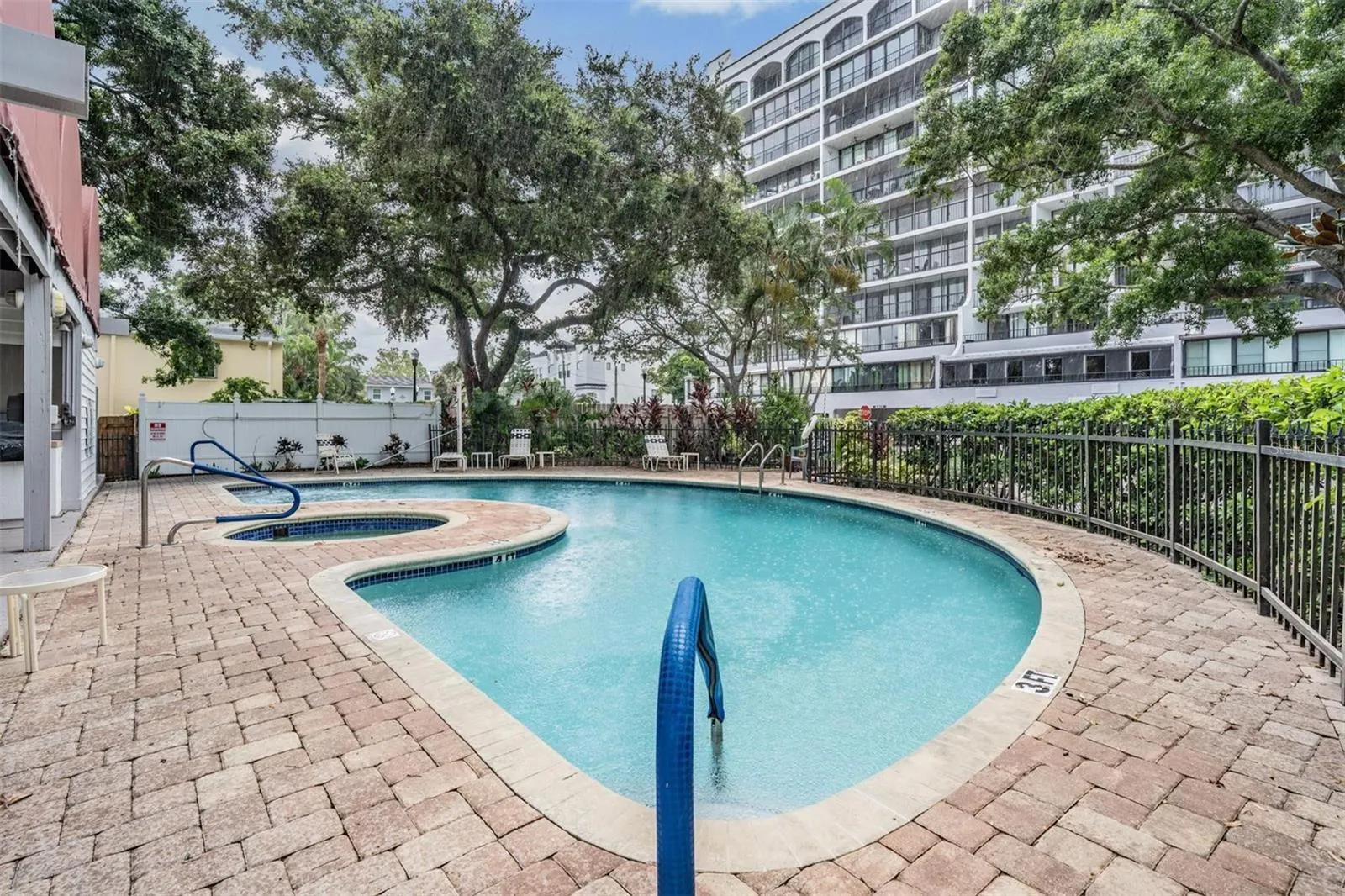 3211 W SWANN AVE #907, #907