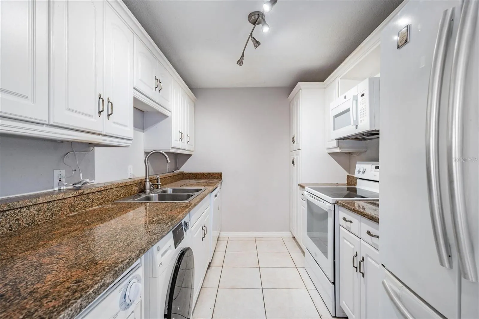 3211 W SWANN AVE #907, #907