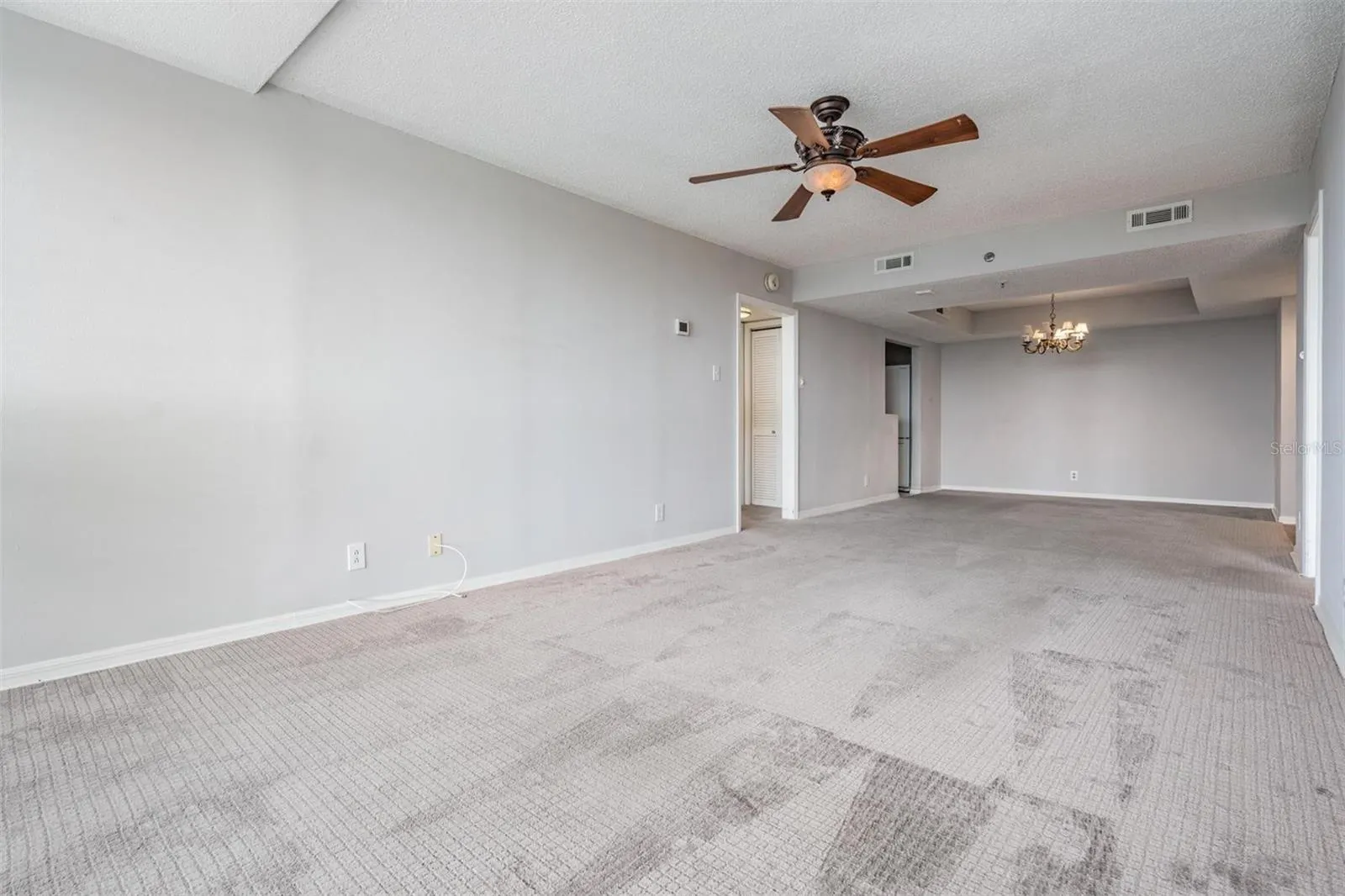3211 W SWANN AVE #907, #907