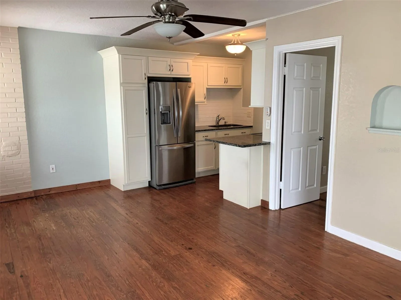 61 81ST AVE #4, #4