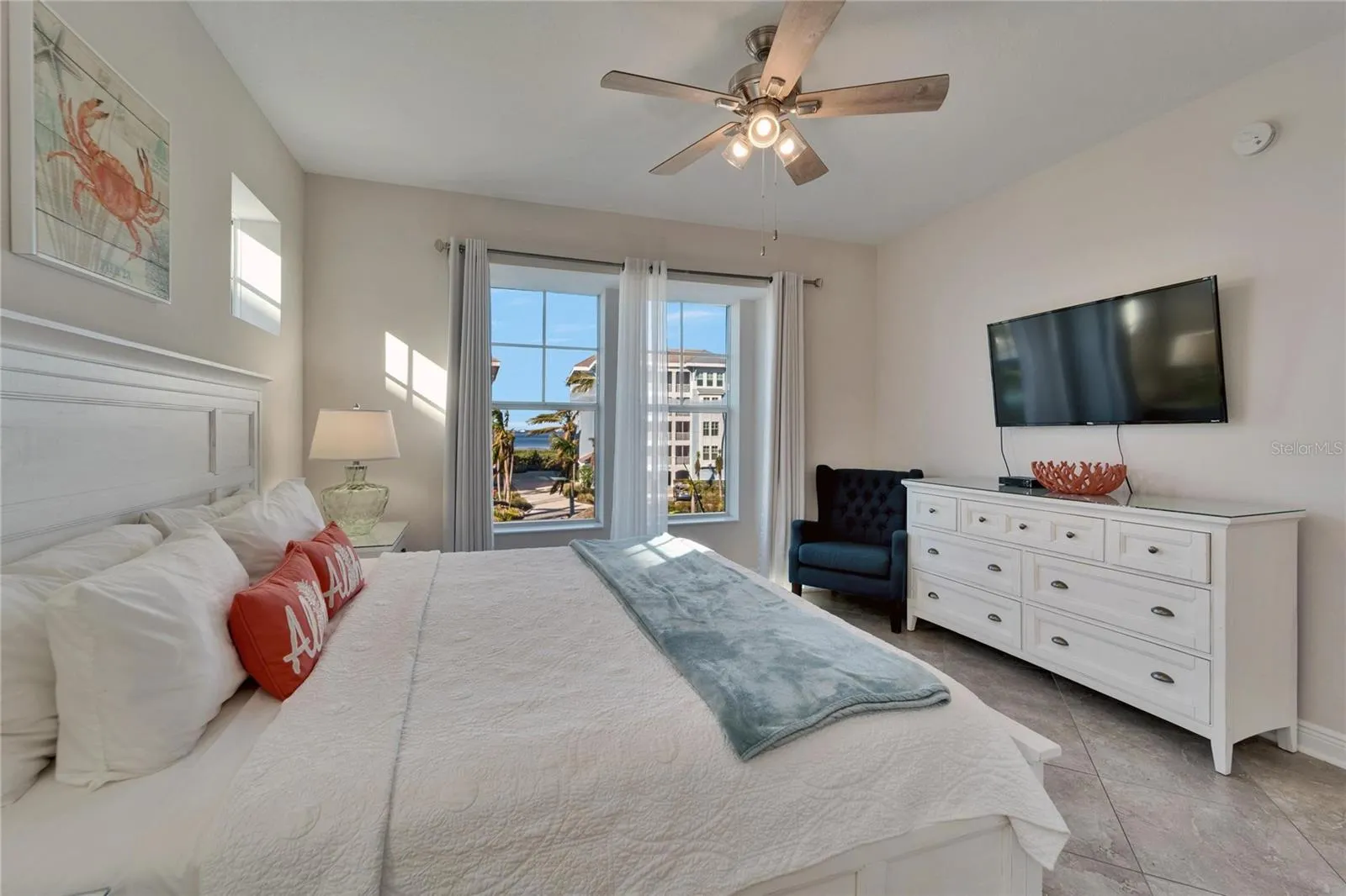 379 ARUBA CIR #201, #201