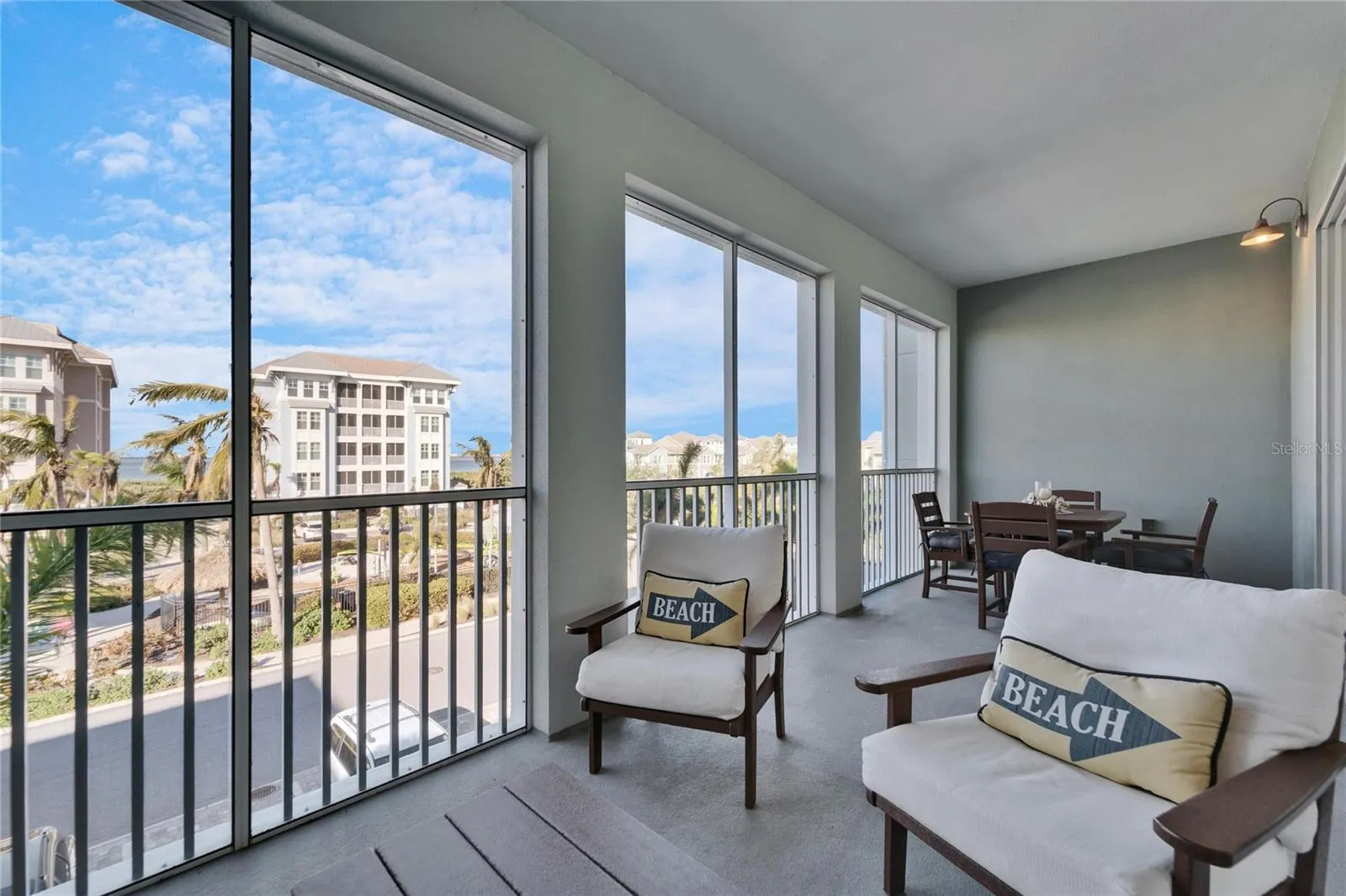 379 ARUBA CIR #201, #201
