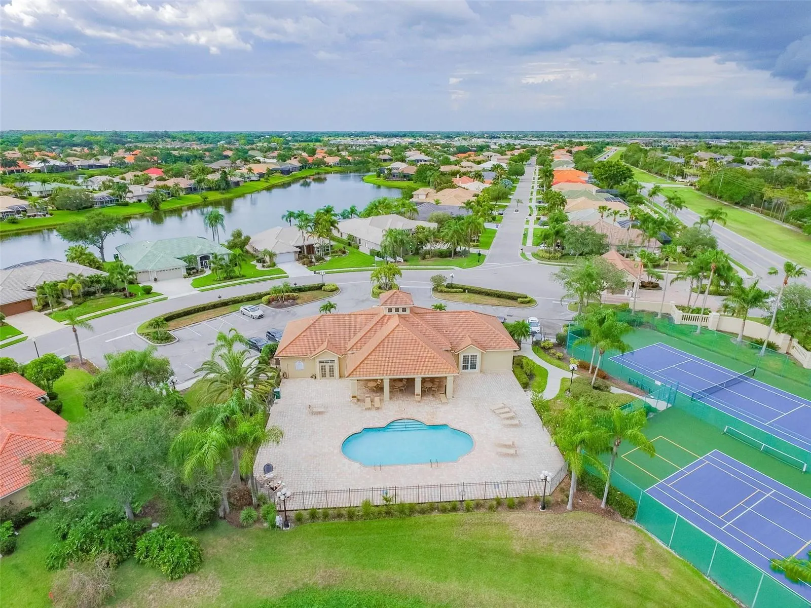 2729 HARVEST DR