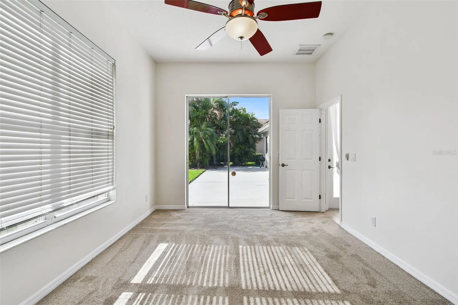 2729 HARVEST DR