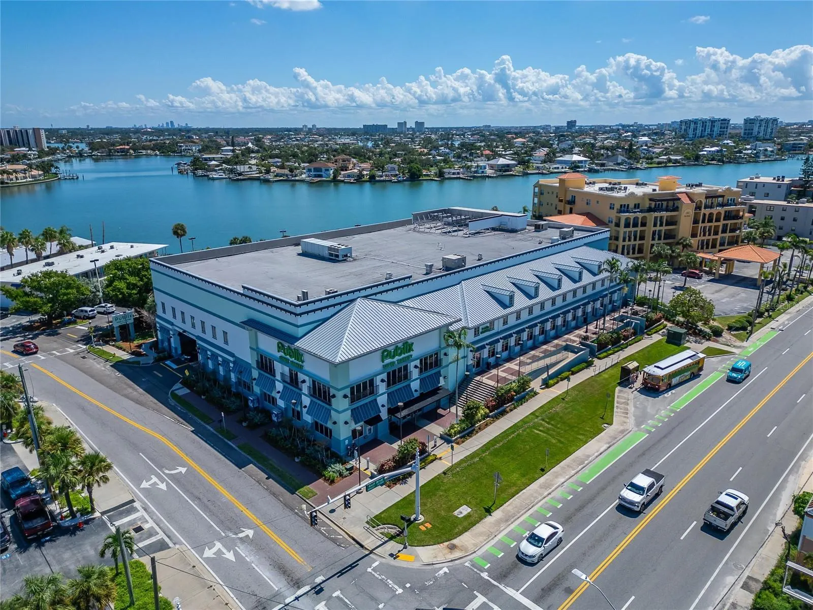 10178 GULF BLVD
