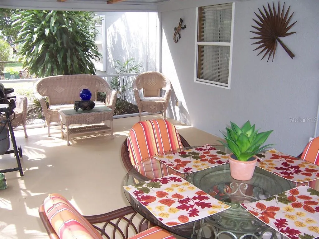 3222 DESOTO DR