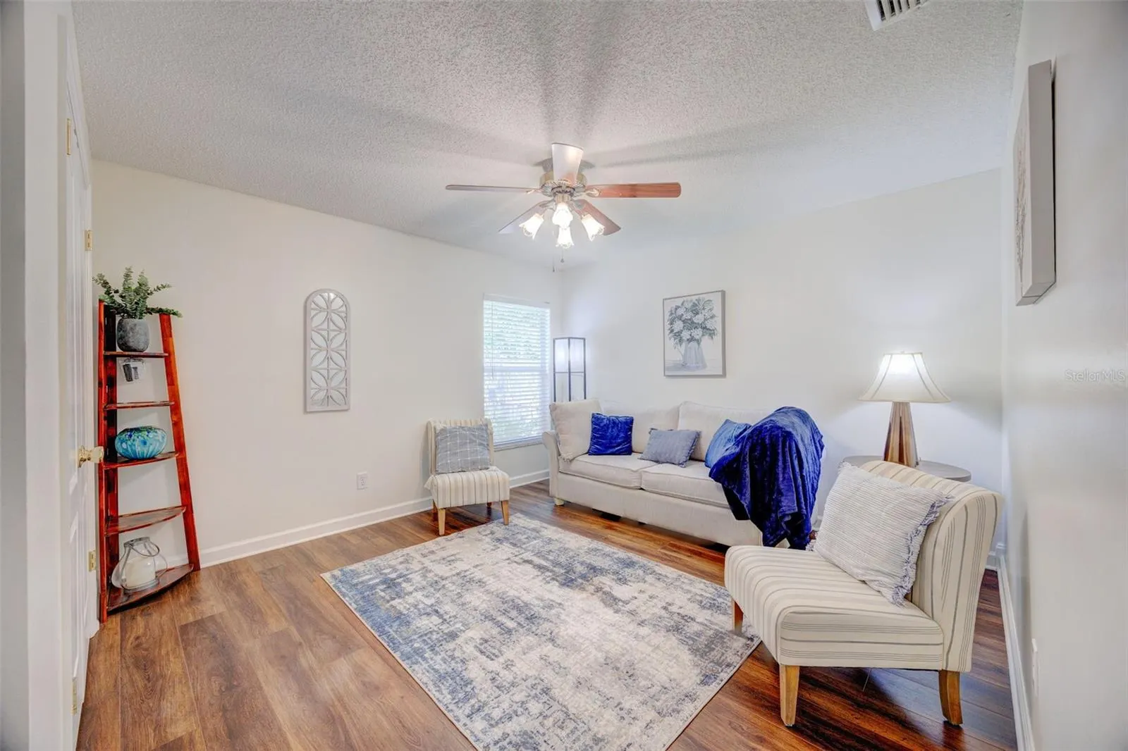 2906 CLOVERFIELD LN
